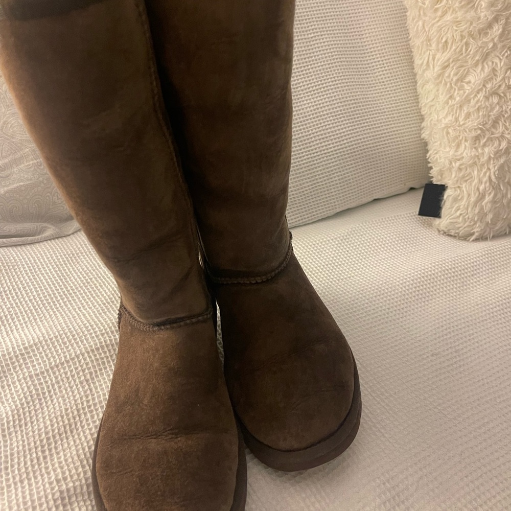 Tall Brown UGGS Size 6